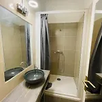 San Lazaro Apartment *