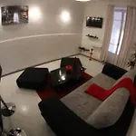 San Lazaro Apartment *