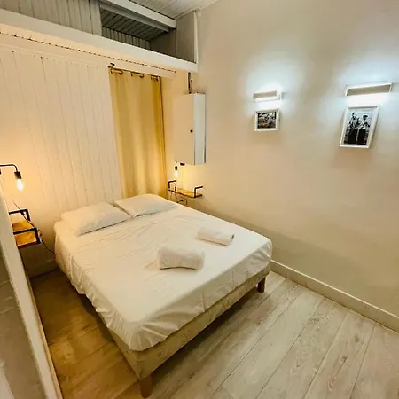 Апартаменти San Lazaro *